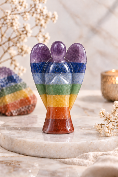 Ángel de piedras de los siete chakras tallado a mano